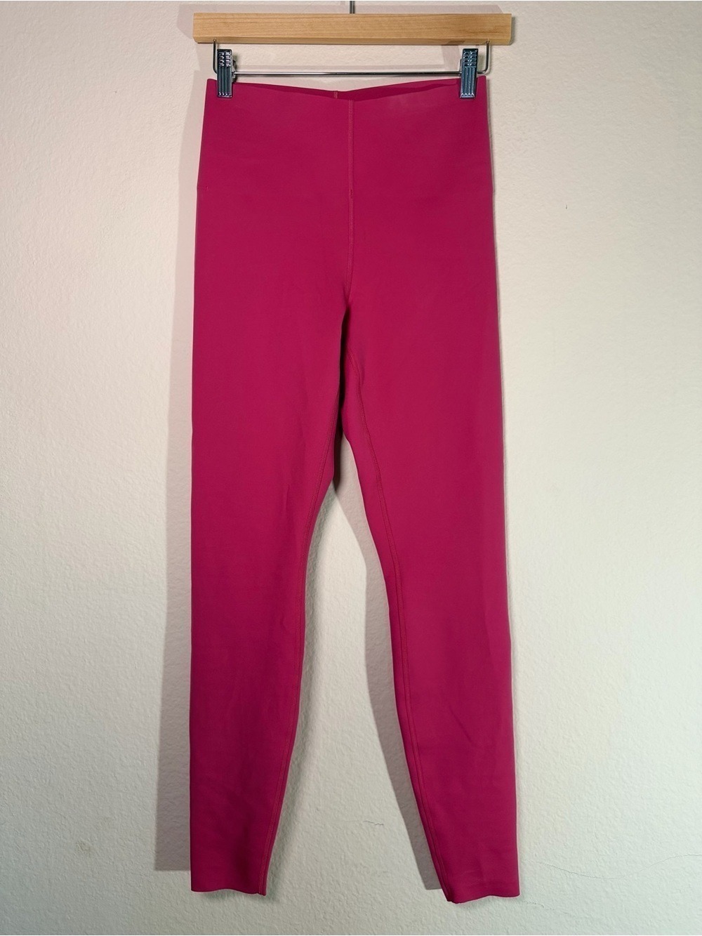 Lululemon Glow Up HR Tight 28” Raspberry Coulis RBCO Size 6 NWT - Picture 9 of 11